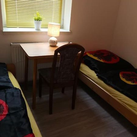 Ferienwohnung Augustastrasse נויסטרליץ מראה חיצוני תמונה
